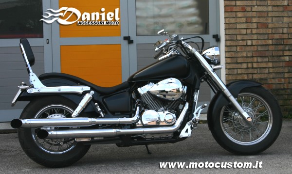 Luce posteriore moto Cateye nero scocca - Daniel accessori moto